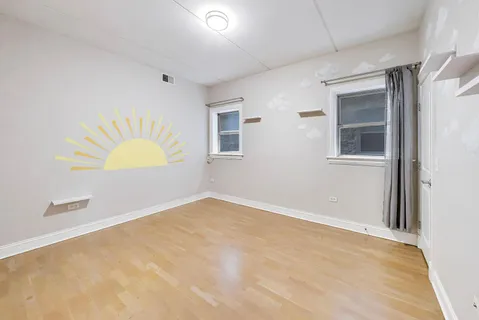 $675,000 | 1915 West Diversey Parkway, Unit 402, Chicago, IL 60614