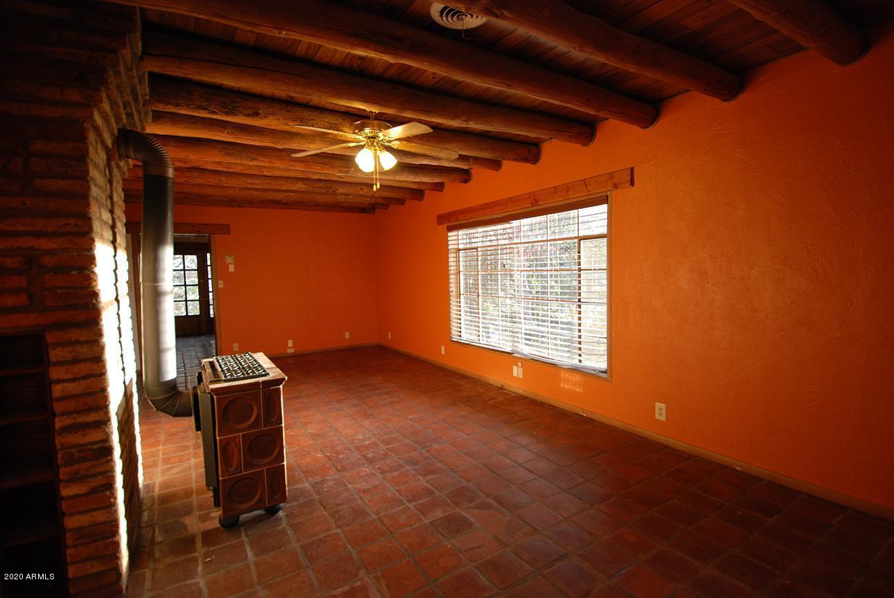 915 West Rim View Road Payson, AZ 85541 - Photo 4 of 16 Livingroom 2 Lo Res