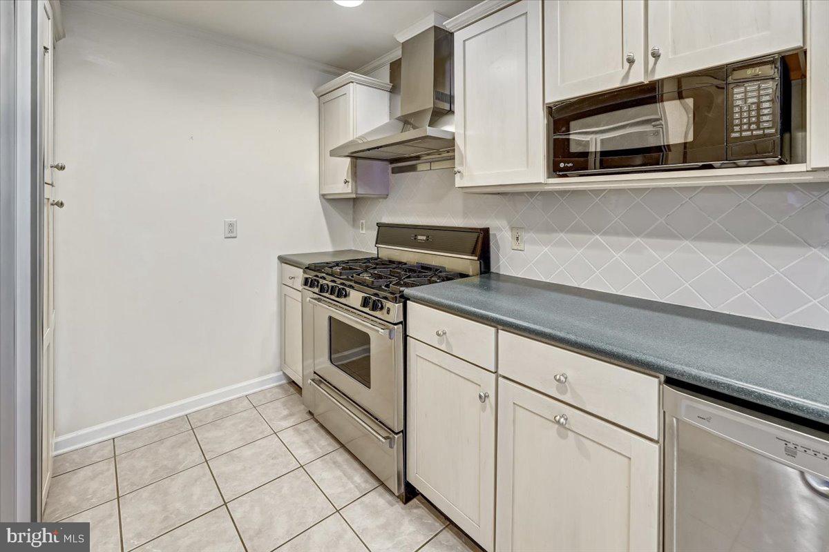 2903 Honey Run Road Ambler, PA 19002 - Photo 11 of 35 Kitchen