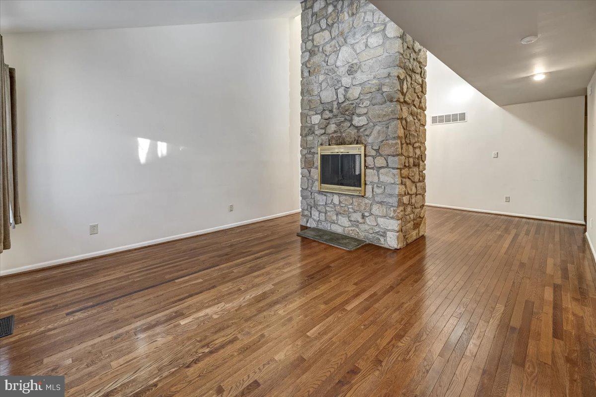 2903 Honey Run Road Ambler, PA 19002 - Photo 5 of 35 Living Room