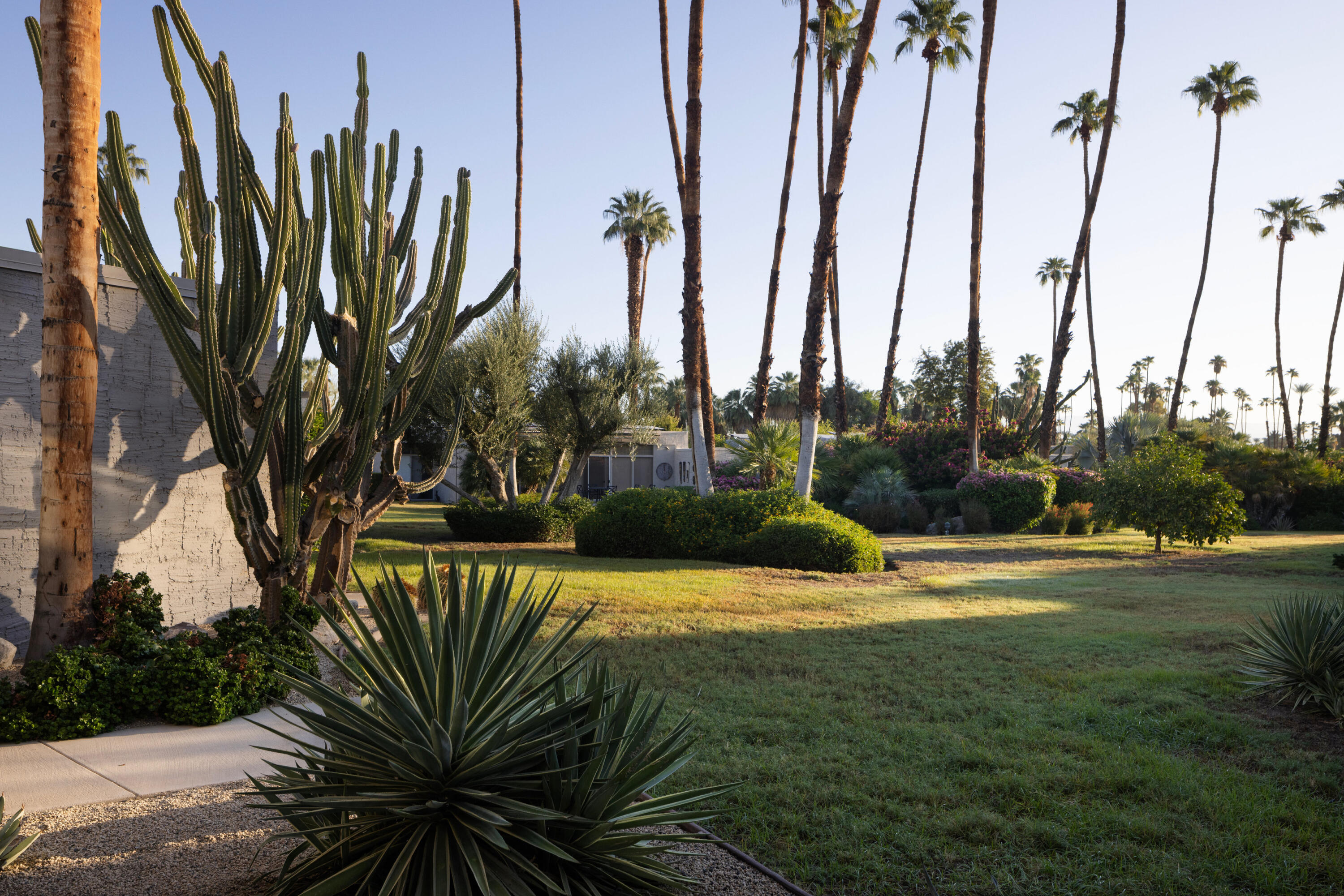1405 Tamarisk W Street Rancho Mirage, CA 92270 - Photo 37 of 57 037_tamarisk_45_751