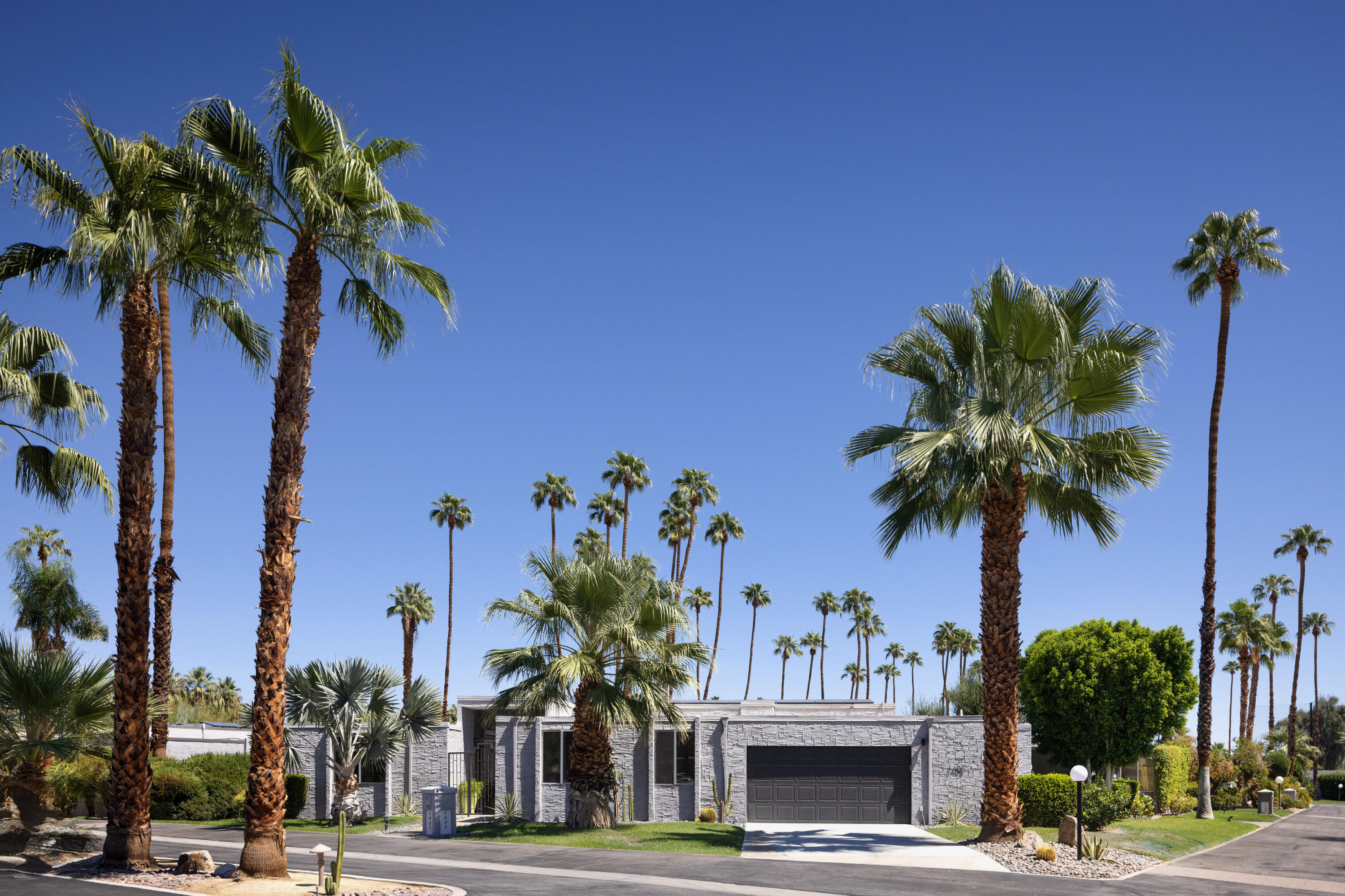 1405 Tamarisk W Street Rancho Mirage, CA 92270 - Photo 40 of 57 040_tamarisk_1_692