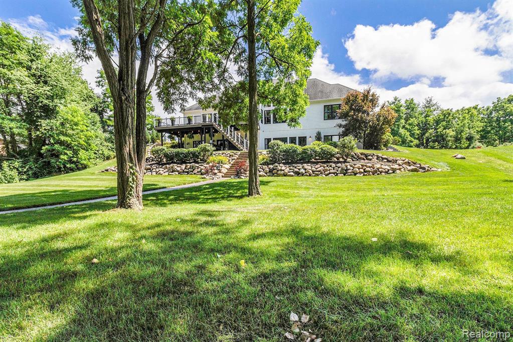 4645 Roya Trail Howell, MI 48843 - Photo 4 of 43