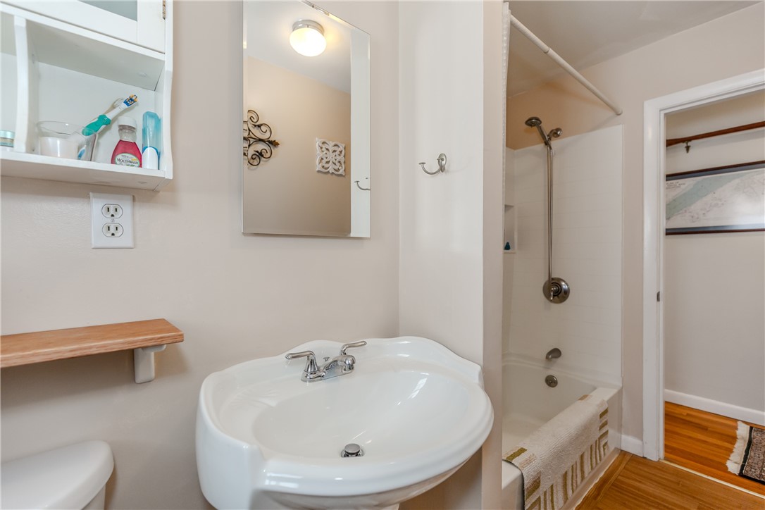 10 Smithfield Drive Middletown, RI 02842 - Photo 17 of 48 Main level bathroom