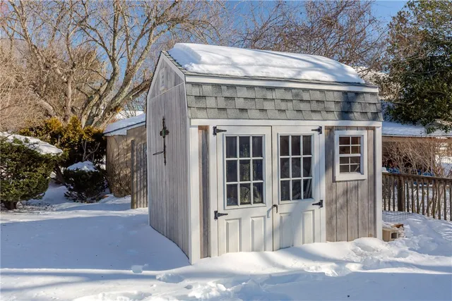 $736,000 | 10 Smithfield Drive, Middletown, RI 02842