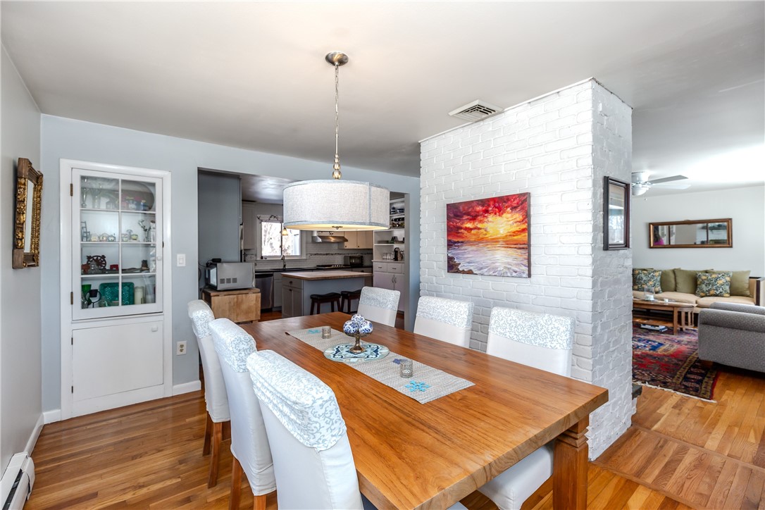 10 Smithfield Drive Middletown, RI 02842 - Photo 7 of 48 Dining room