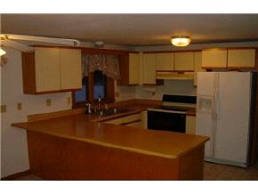 2 A Blueberry Road, Unit 2 Derry, NH 03038 - Photo 2 of 3