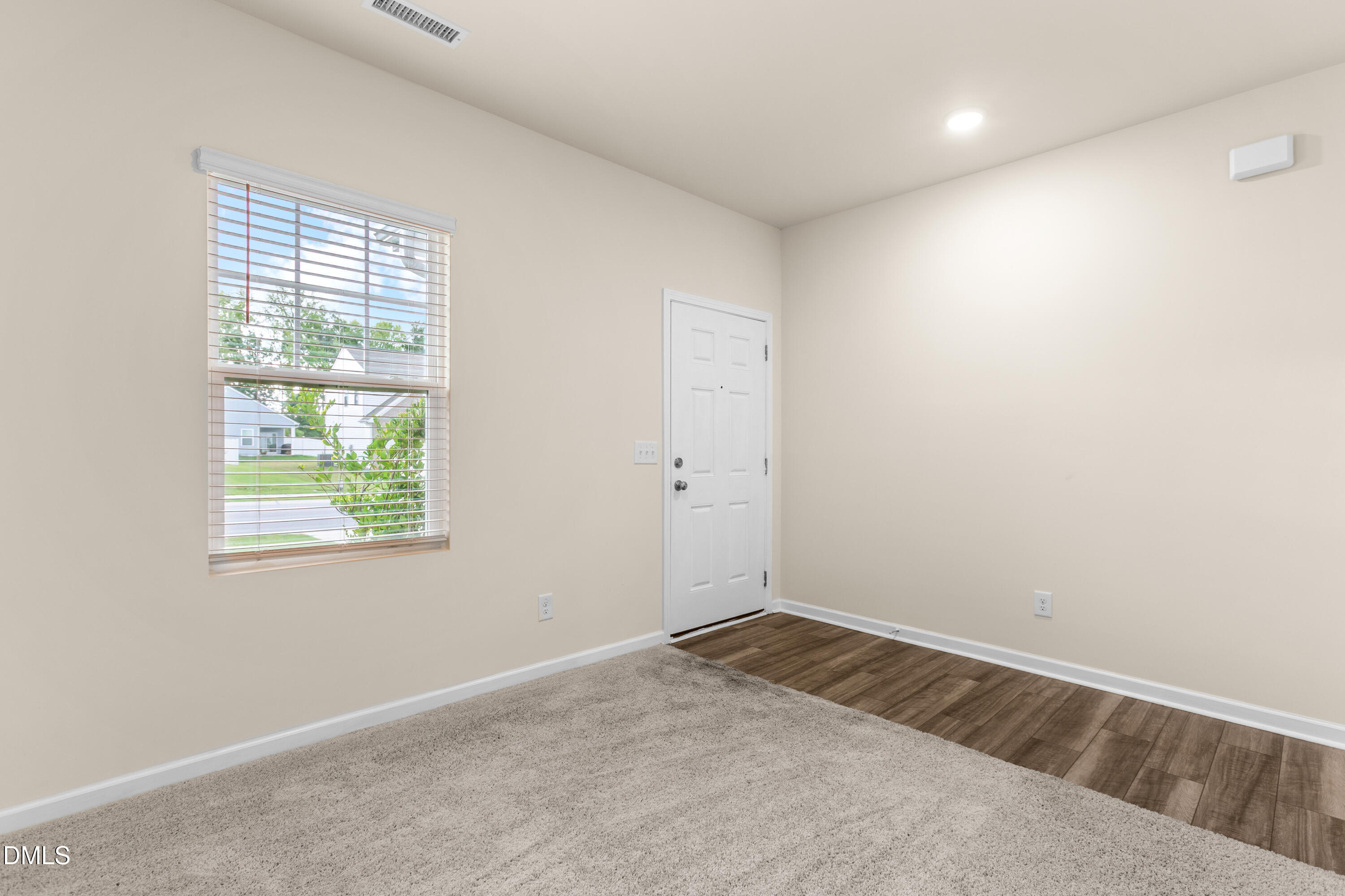 932 Berkeley Glen Road Zebulon, NC 27597 - Photo 4 of 51 4