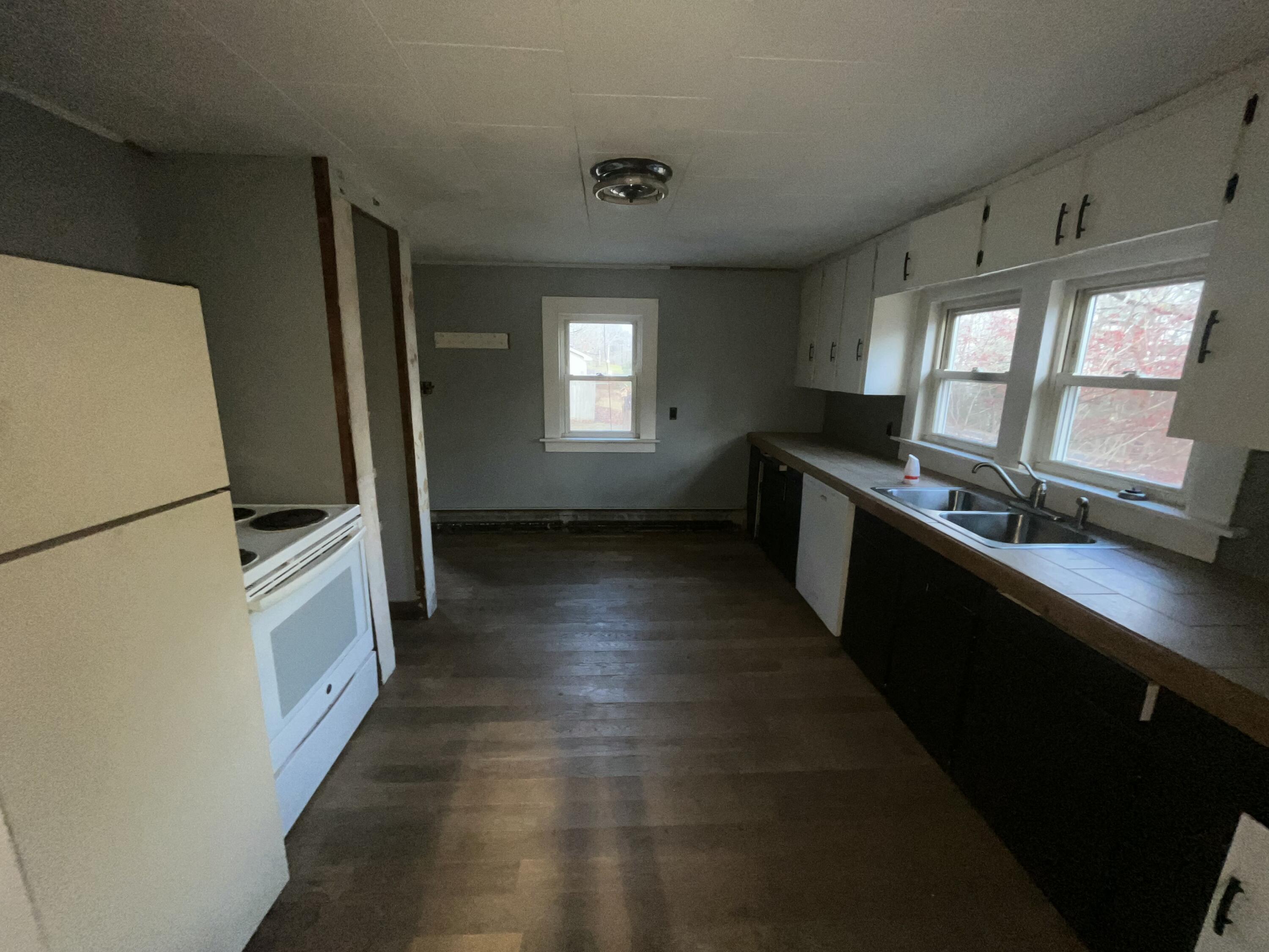 390 Mariaville Road Ellsworth, ME 04605 - Photo 5 of 14 IMG_0103