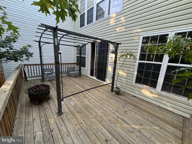 $829,995 | 13975 Tanners House Way, Centreville, VA 20121