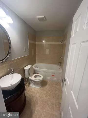 $829,995 | 13975 Tanners House Way, Centreville, VA 20121