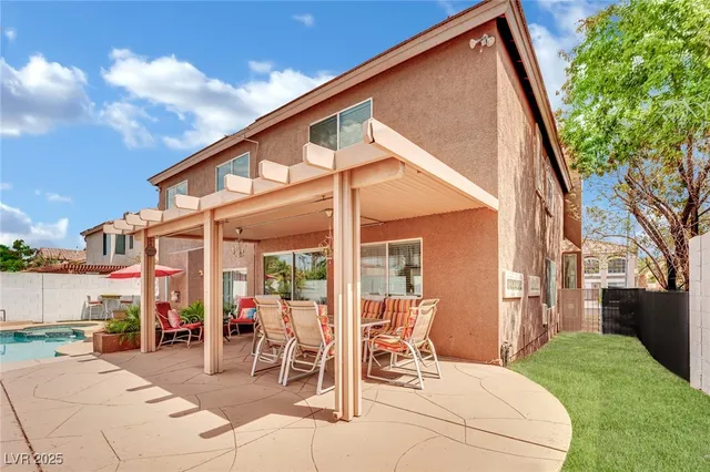 $4,800 | 1860 Autumn Gold Avenue, Las Vegas, NV 89123