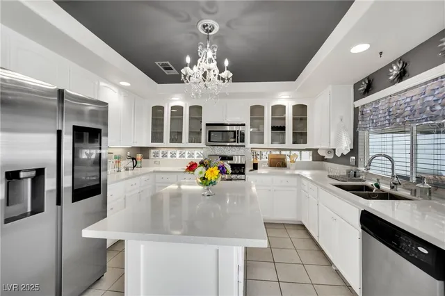 $4,800 | 1860 Autumn Gold Avenue, Las Vegas, NV 89123