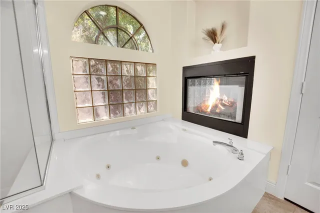 $4,800 | 1860 Autumn Gold Avenue, Las Vegas, NV 89123