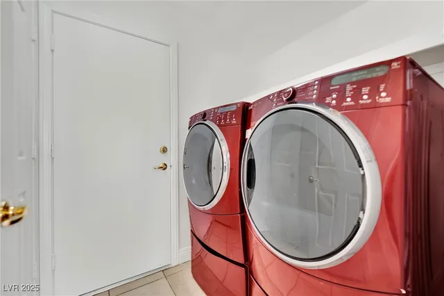 $4,800 | 1860 Autumn Gold Avenue, Las Vegas, NV 89123