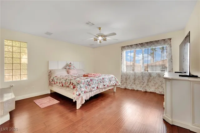 $4,800 | 1860 Autumn Gold Avenue, Las Vegas, NV 89123