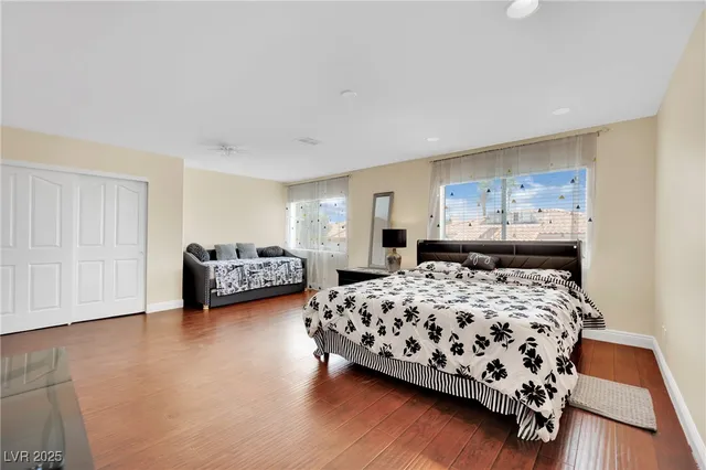 $4,800 | 1860 Autumn Gold Avenue, Las Vegas, NV 89123