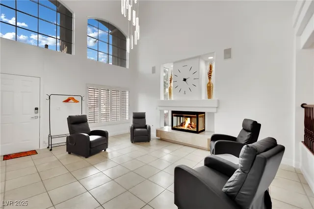 $4,800 | 1860 Autumn Gold Avenue, Las Vegas, NV 89123