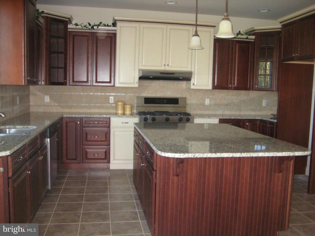 973 Buckwalter Road, Unit 3 Lititz, PA 17543 - Photo 7 of 19 Gallery Image 7