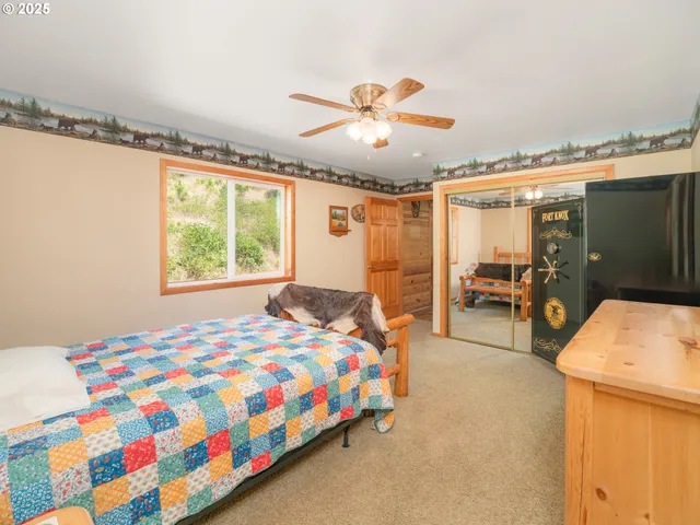 $748,000 | 1470 East Willis Creek Road, Winston, OR 97496