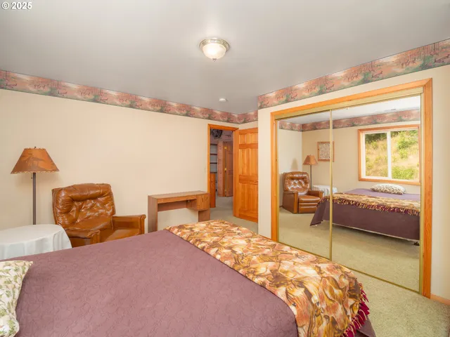 $748,000 | 1470 East Willis Creek Road, Winston, OR 97496