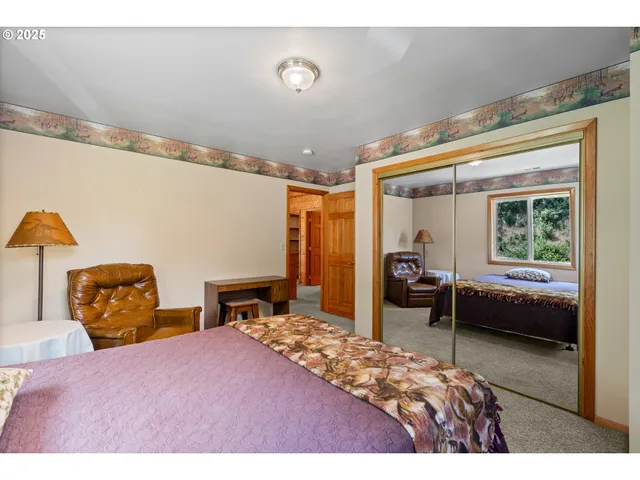 $748,000 | 1470 East Willis Creek Road, Winston, OR 97496