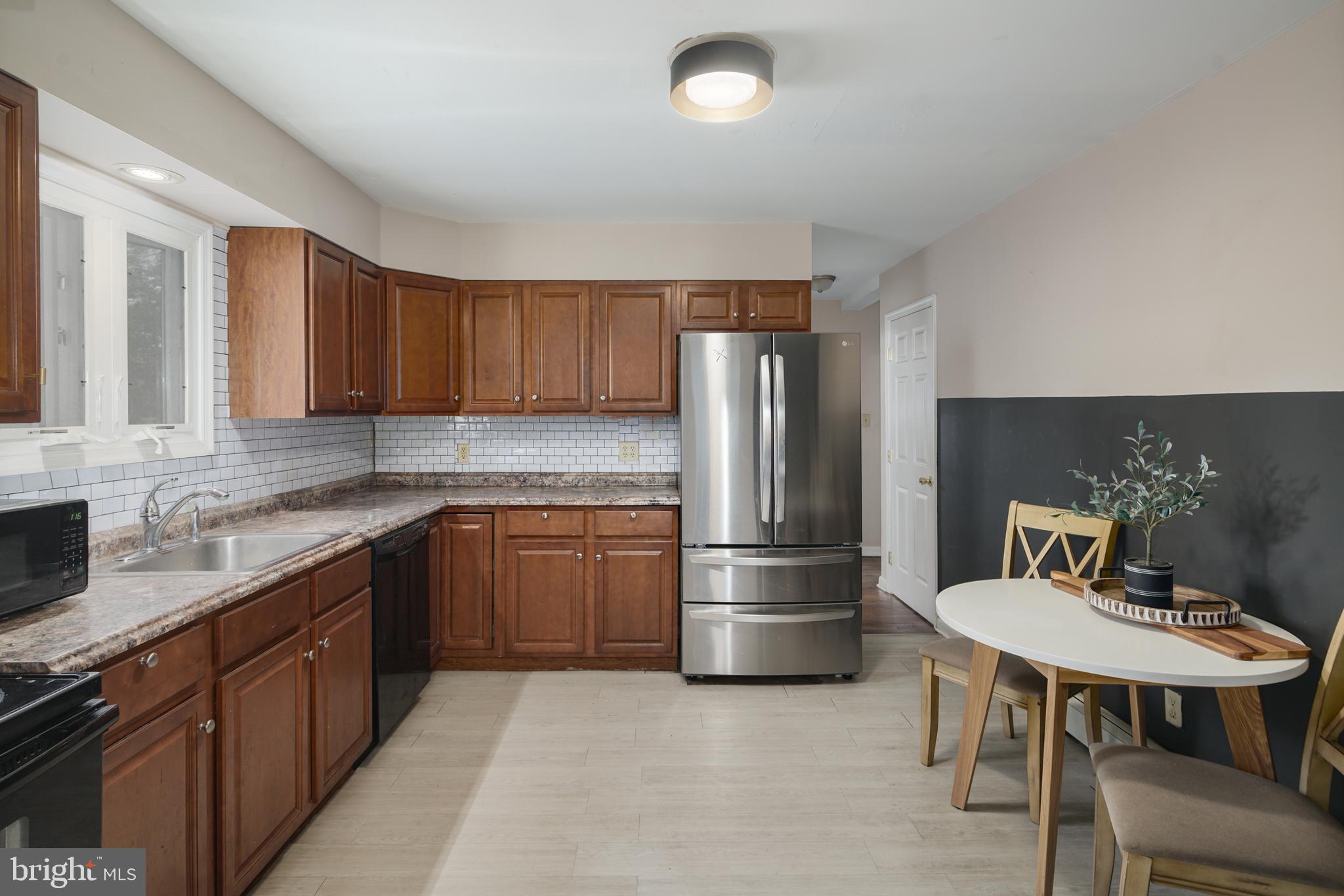 6 Flag Street Pemberton, NJ 08068 - Photo 4 of 27