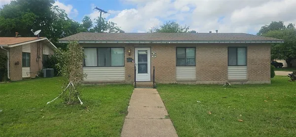 $190,000 | 1001 West Grubb Drive, Mesquite, TX 75149