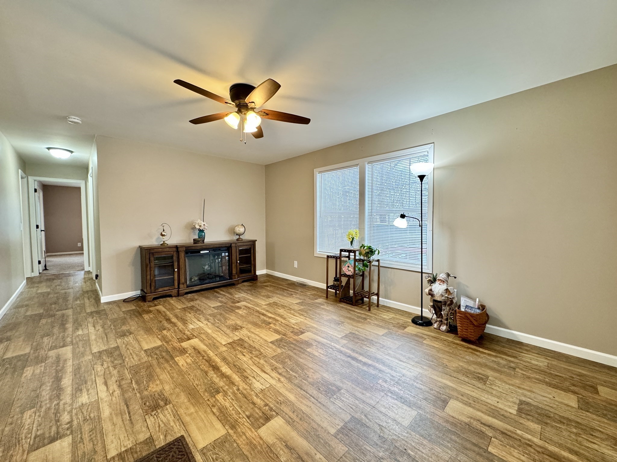 27 Lantern Lane Rutland, MA 01543 - Photo 13 of 31 Gallery Image 13