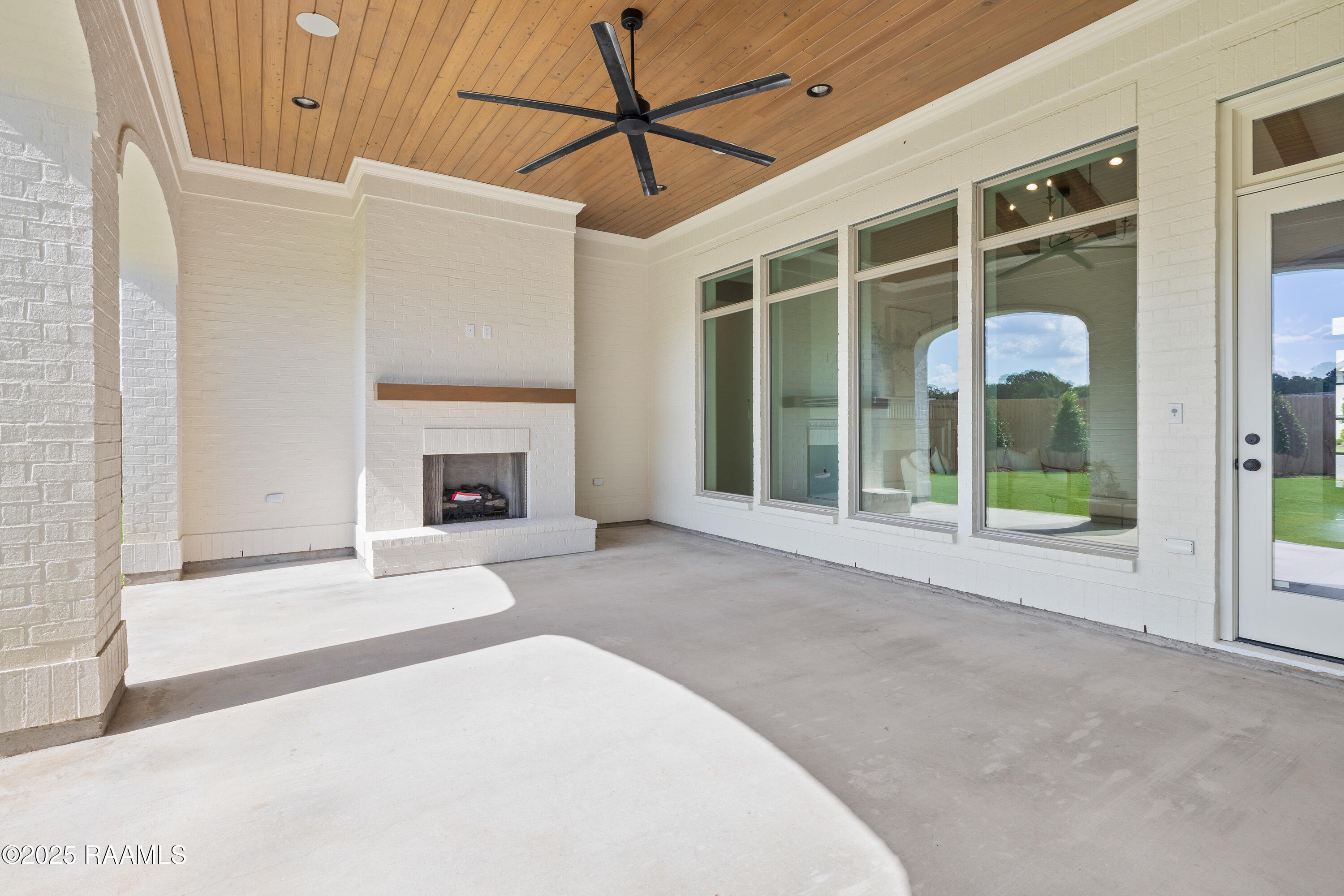 205 Rue De La Rochelle Broussard, LA 70518 - Photo 51 of 61 205 Rue De la Rochelle-54