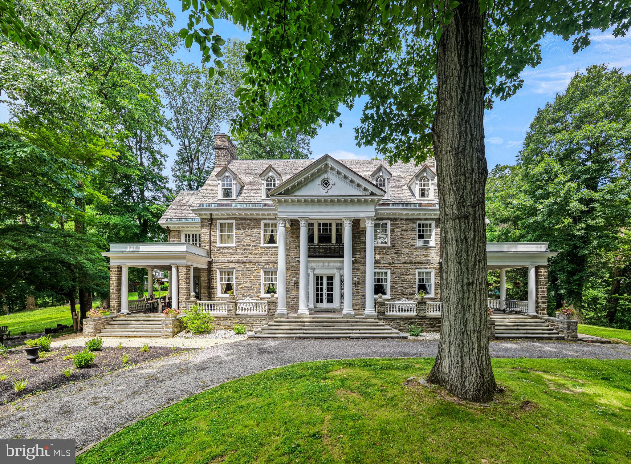 Houstonia Mansion