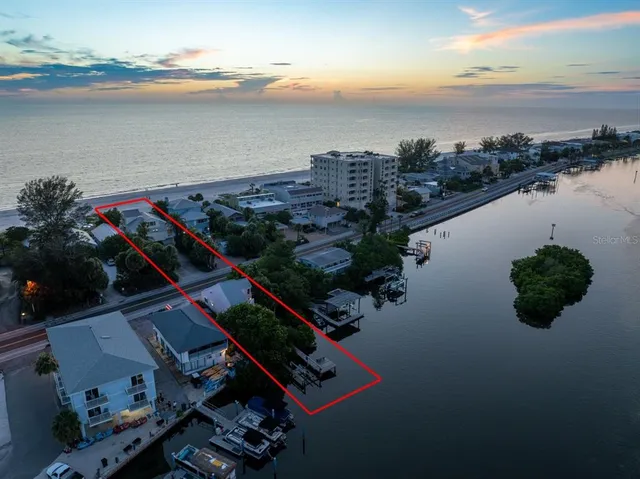 $6,700,000 | 20051 Gulf Boulevard, Indian Shores, FL 33785