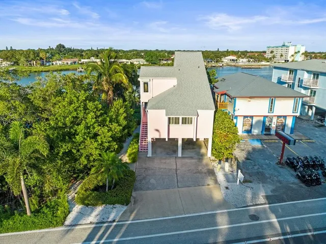 $6,700,000 | 20051 Gulf Boulevard, Indian Shores, FL 33785