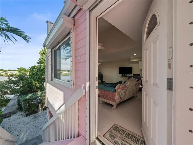 $6,700,000 | 20051 Gulf Boulevard, Indian Shores, FL 33785