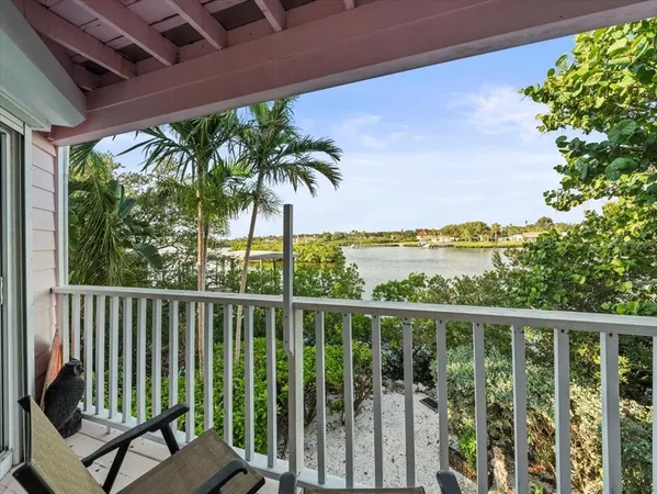 $6,700,000 | 20051 Gulf Boulevard, Indian Shores, FL 33785