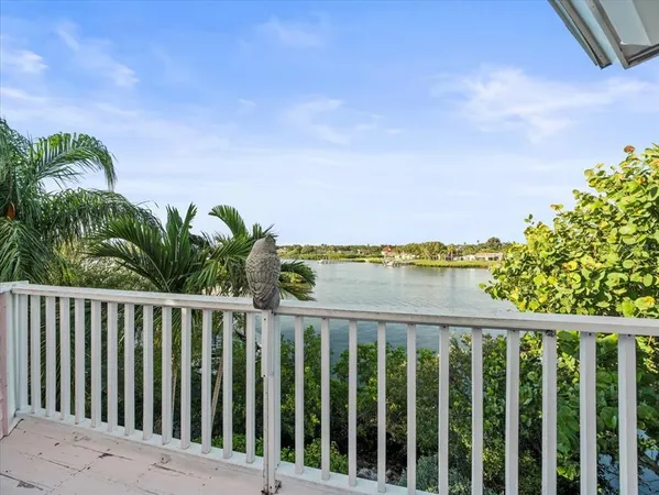 $6,700,000 | 20051 Gulf Boulevard, Indian Shores, FL 33785