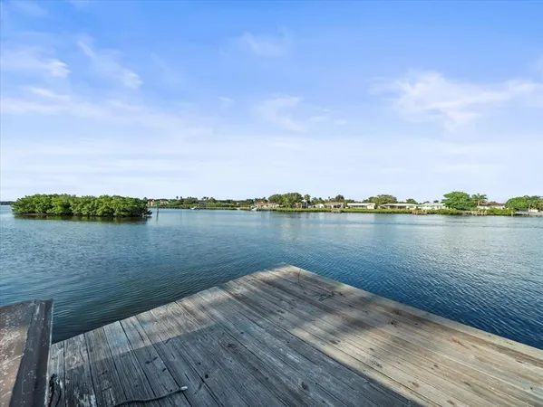 $6,700,000 | 20051 Gulf Boulevard, Indian Shores, FL 33785
