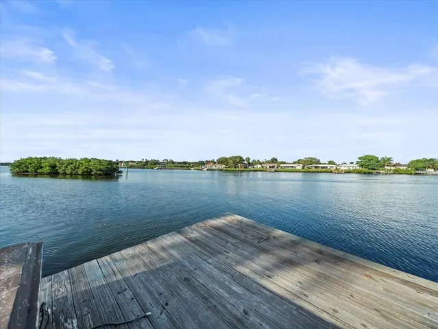 $6,700,000 | 20051 Gulf Boulevard, Indian Shores, FL 33785
