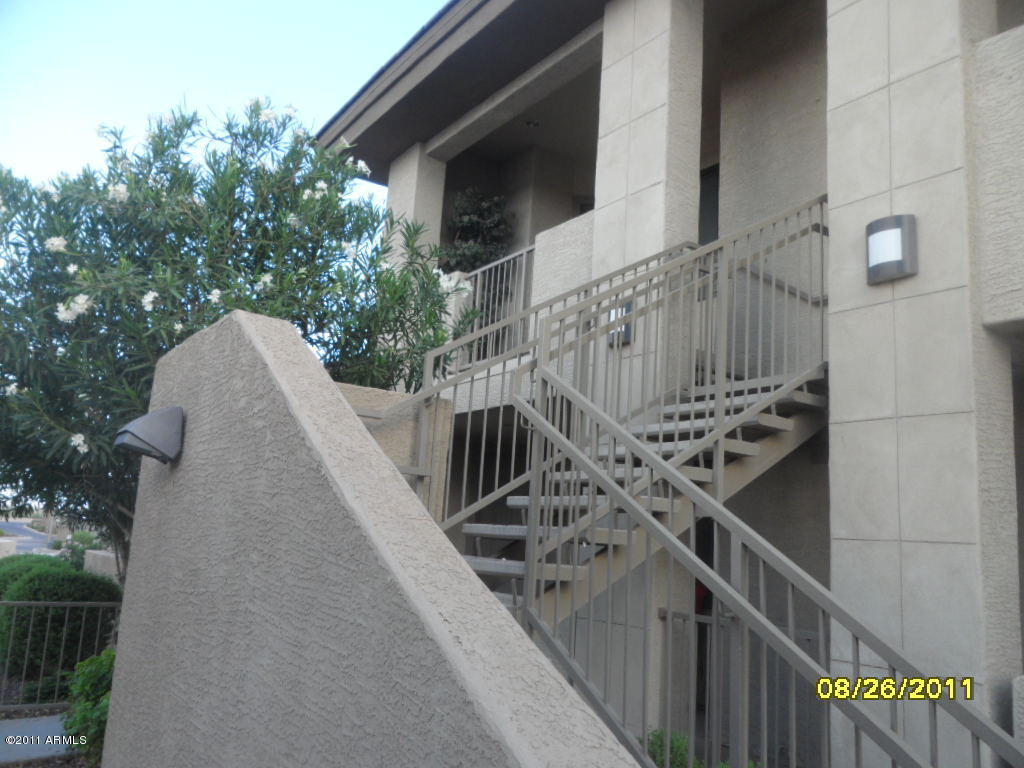 3330 South Gilbert Road, Unit 2040 Chandler, AZ 85286 - Photo 3 of 4 125