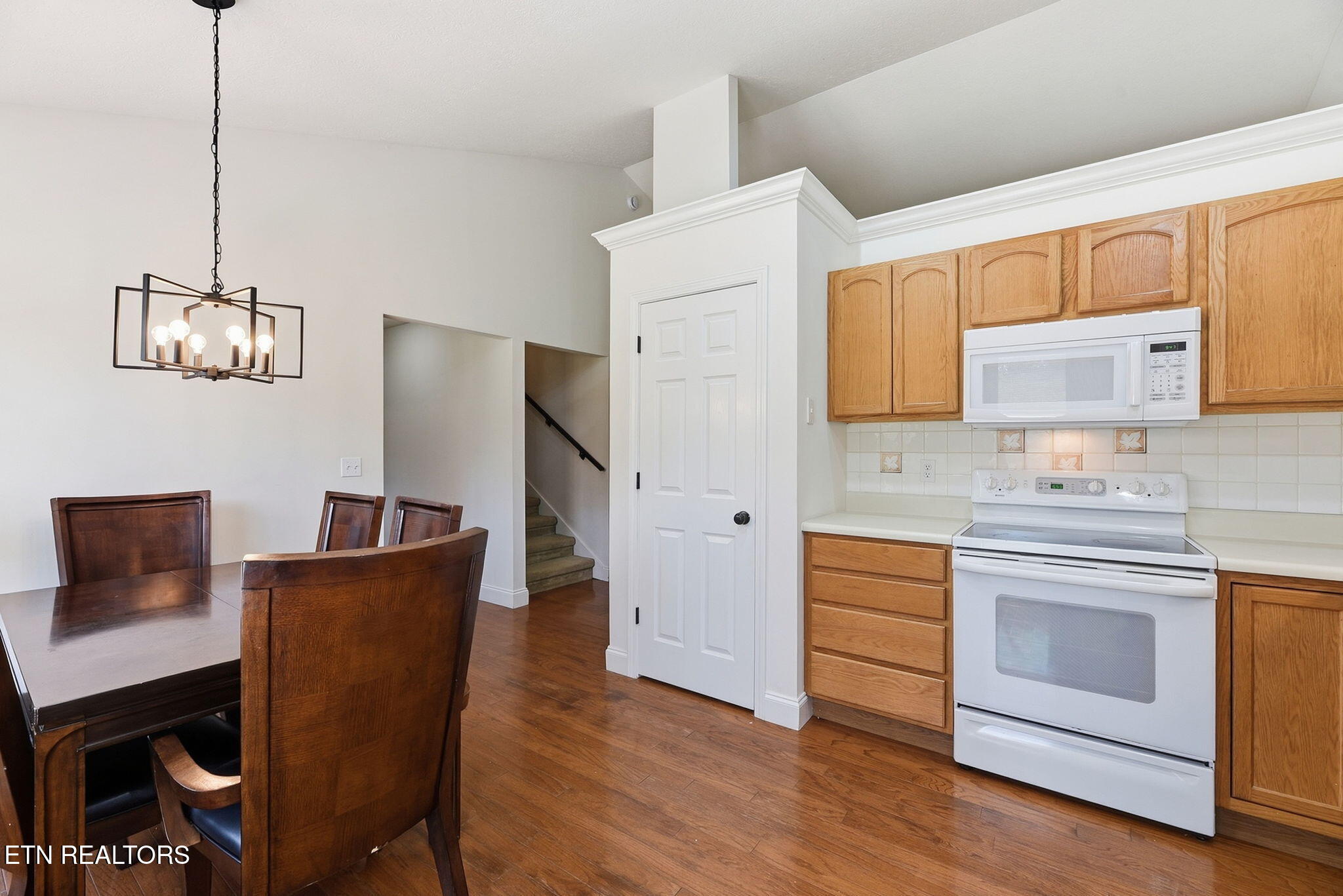 7015 Ghiradelli Road Knoxville, TN 37918 - Photo 9 of 21 10-web-or-mls-ghdll7015 (7)