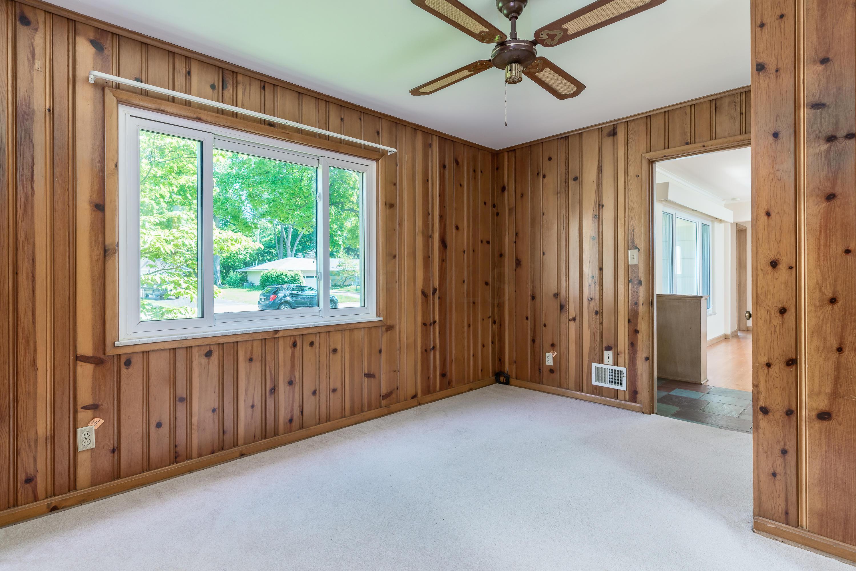1857 Harwitch Road Columbus, OH 43221 - Photo 11 of 31