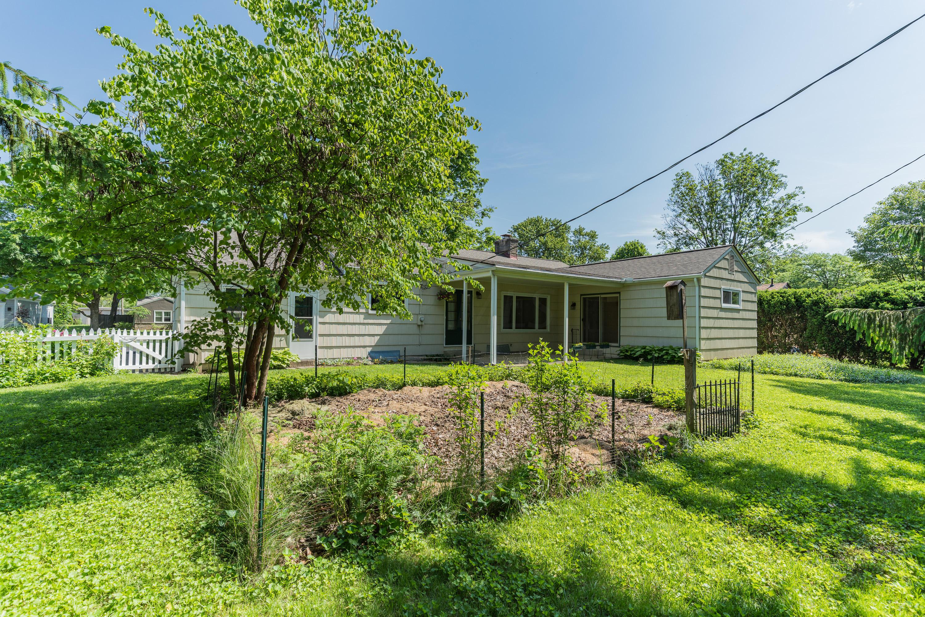 1857 Harwitch Road Columbus, OH 43221 - Photo 25 of 31