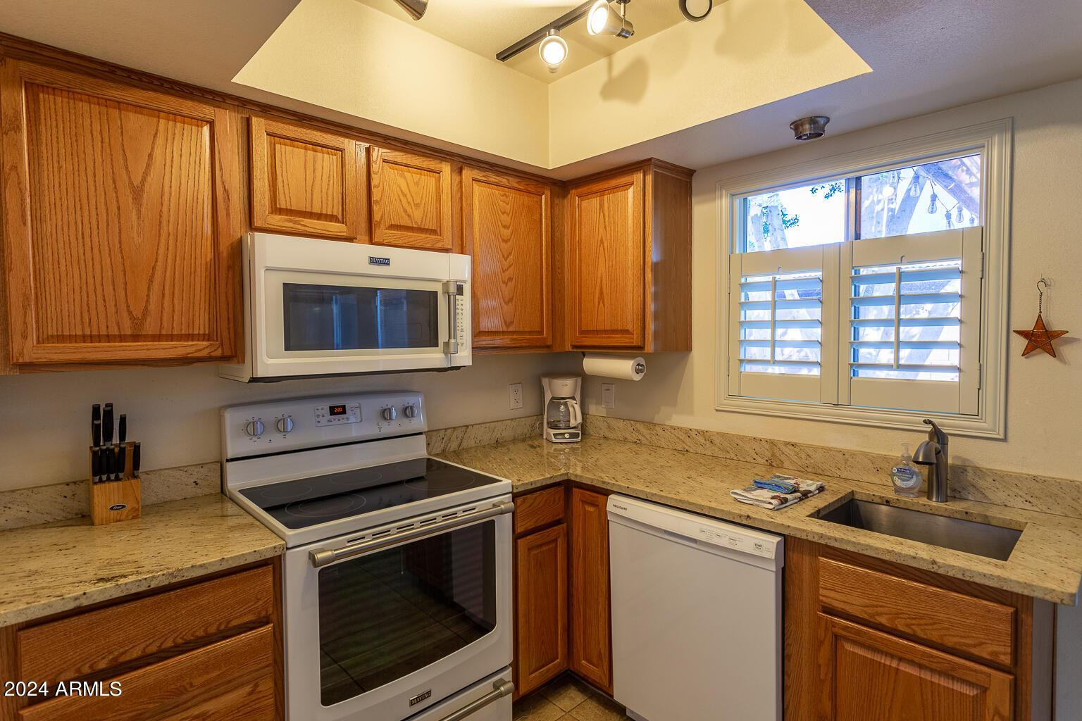 8357 East Thomas Road Scottsdale, AZ 85251 - Photo 3 of 29