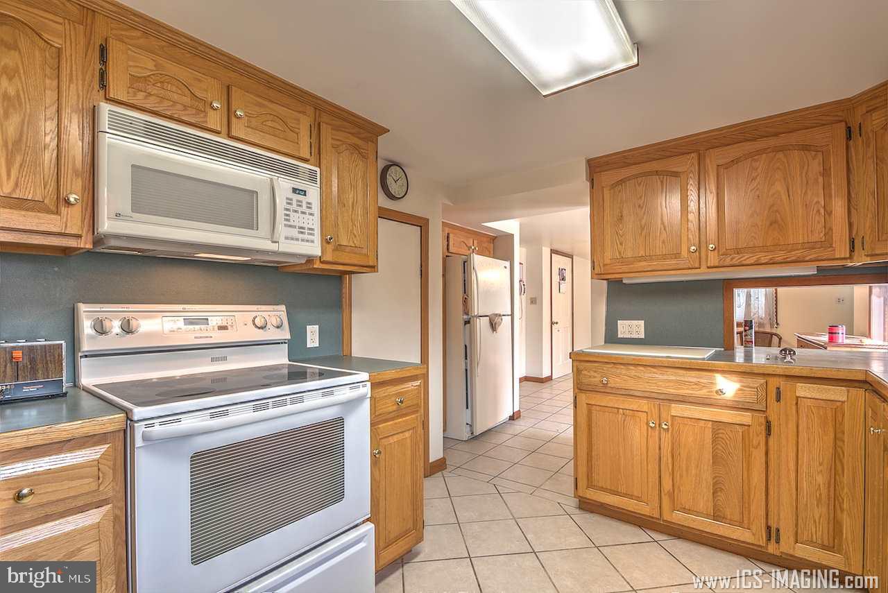 61 Greason Road Carlisle, PA 17015 - Photo 4 of 25 Gallery Image 4