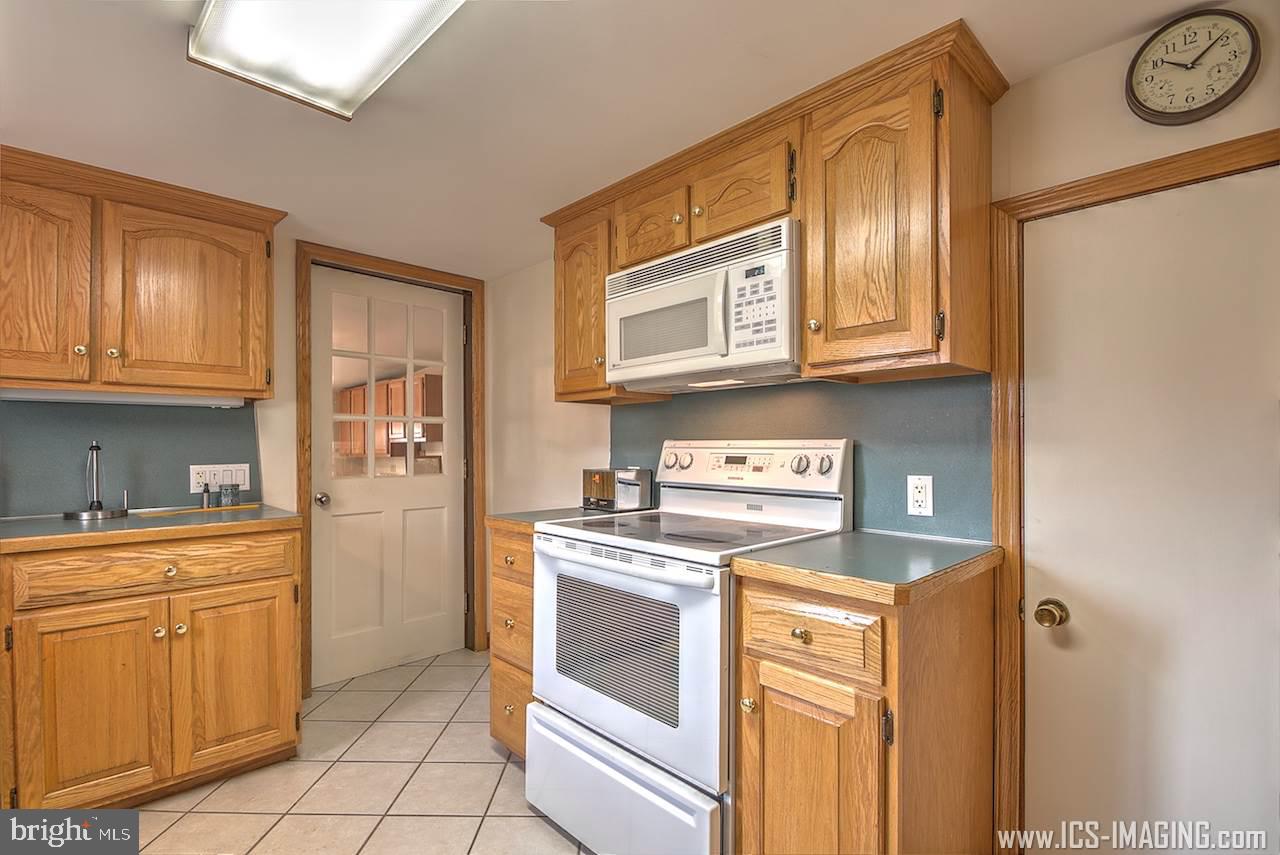 61 Greason Road Carlisle, PA 17015 - Photo 5 of 25 Gallery Image 5