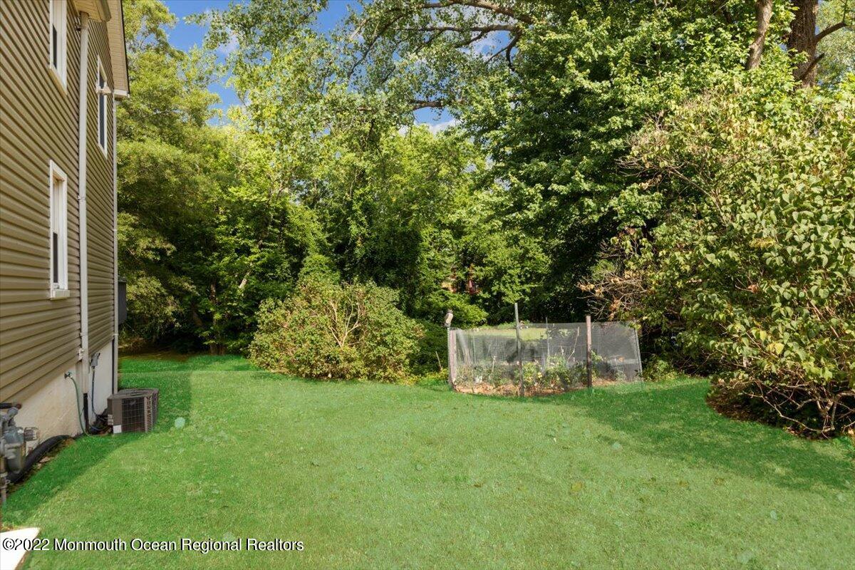 22 Commonwealth Avenue Red Bank, NJ 07701 - Photo 28 of 32 28-22 Commonwealth Ave, Red Bank, NJ-28