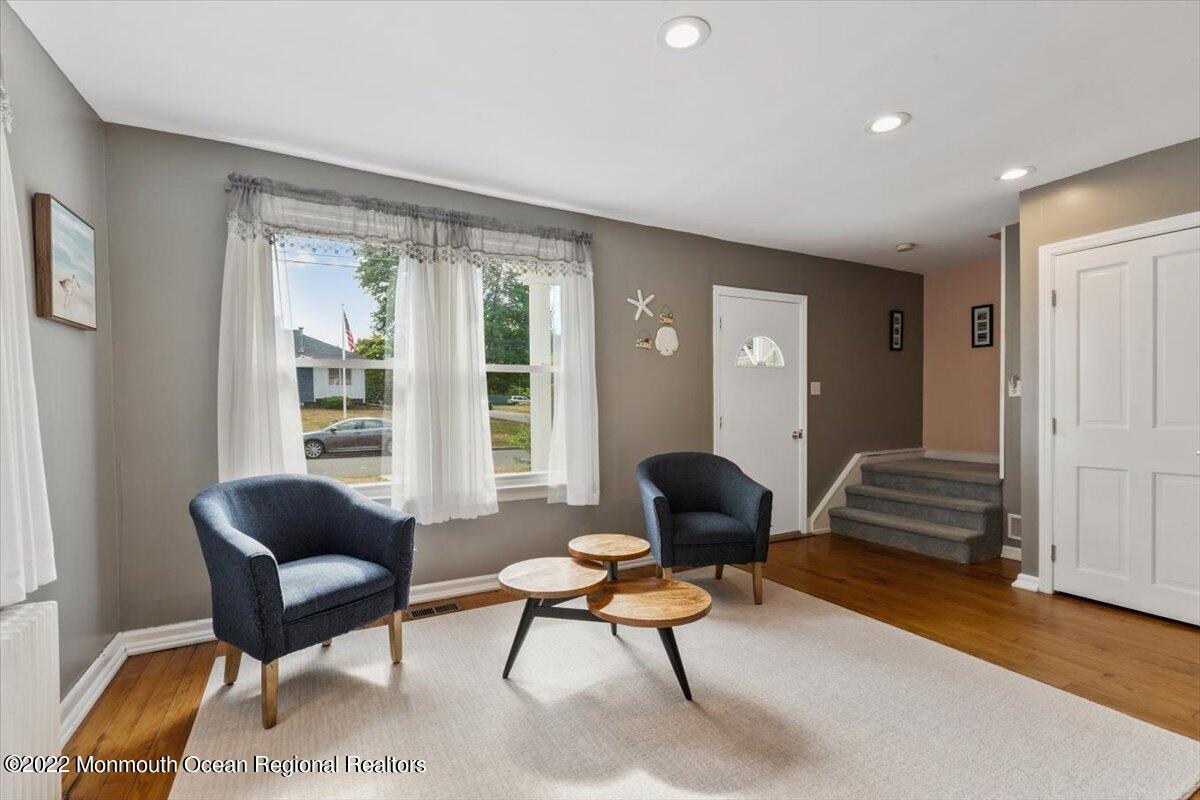 22 Commonwealth Avenue Red Bank, NJ 07701 - Photo 4 of 32 04-22 Commonwealth Ave, Red Bank, NJ-4