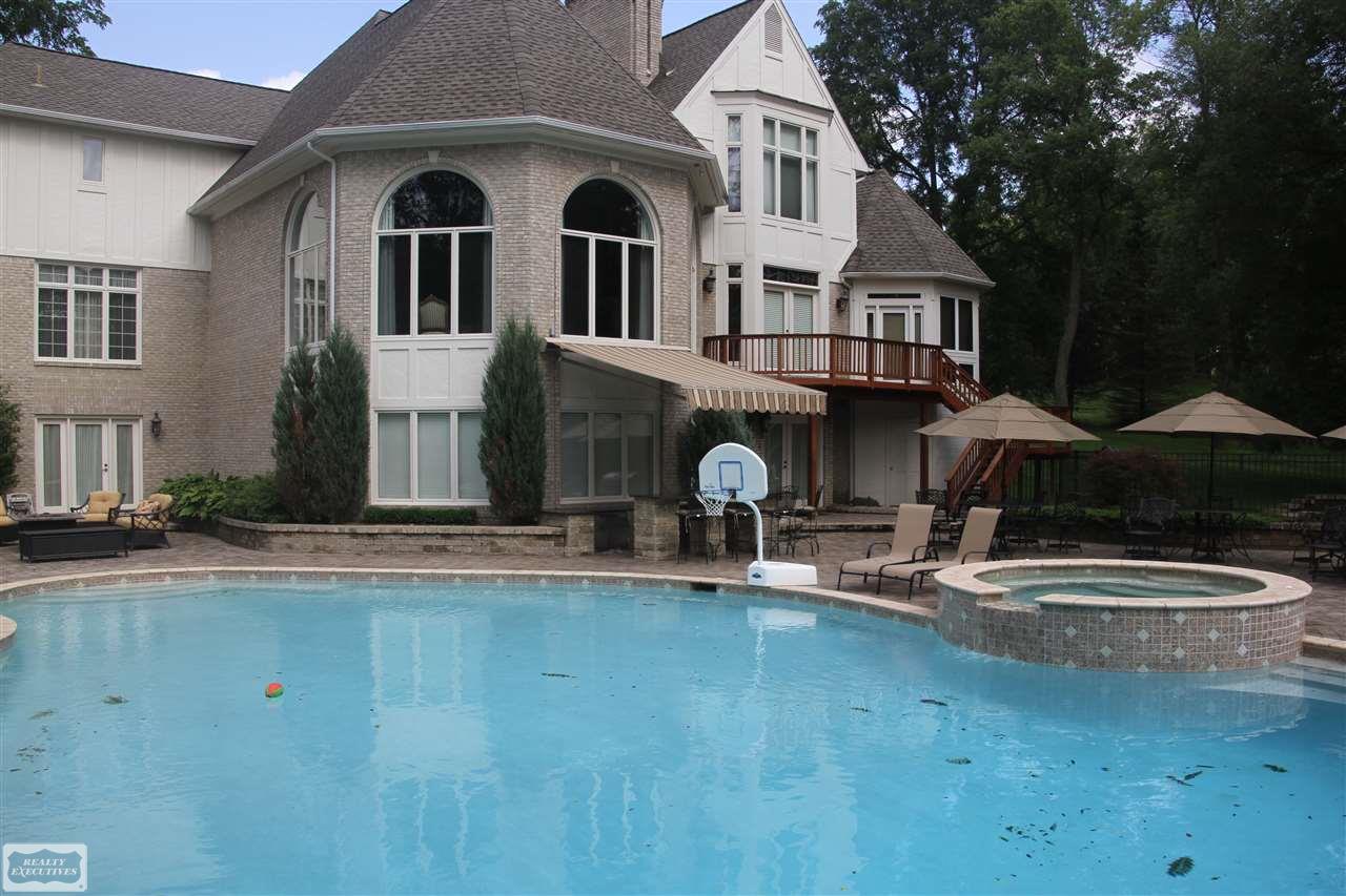 6532 Cornerstone Lane, Unit 4 Rochester Hills, MI 48306 - Photo 9 of 58