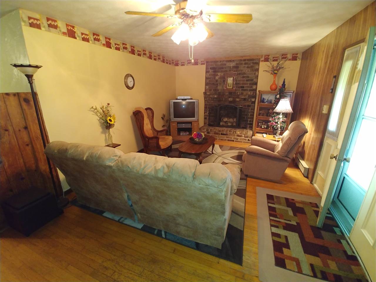 561 Oak Grove Church Road Waynesboro, VA 22980 - Photo 4 of 9 Gallery Image 4
