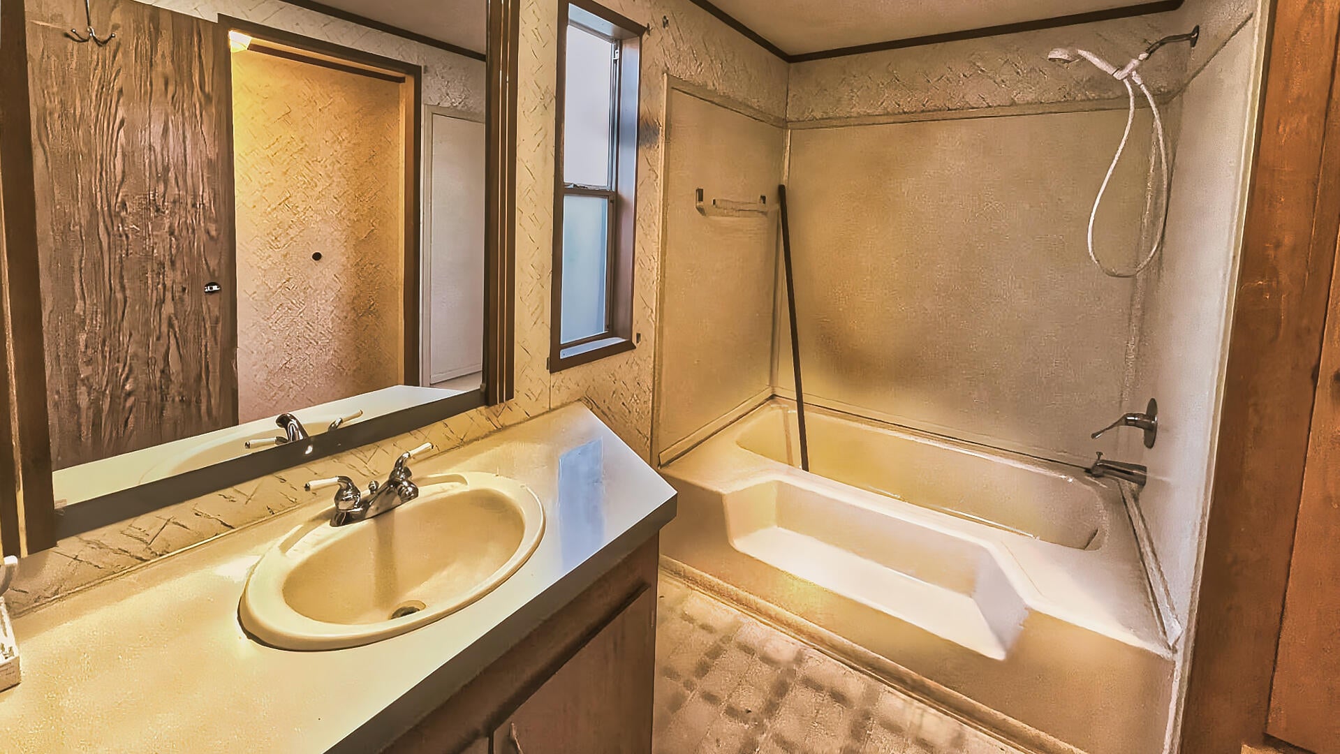 7251 Hugo Road Grants Pass, OR 97526 - Photo 12 of 13 20230214221036729514000000-o_upscale